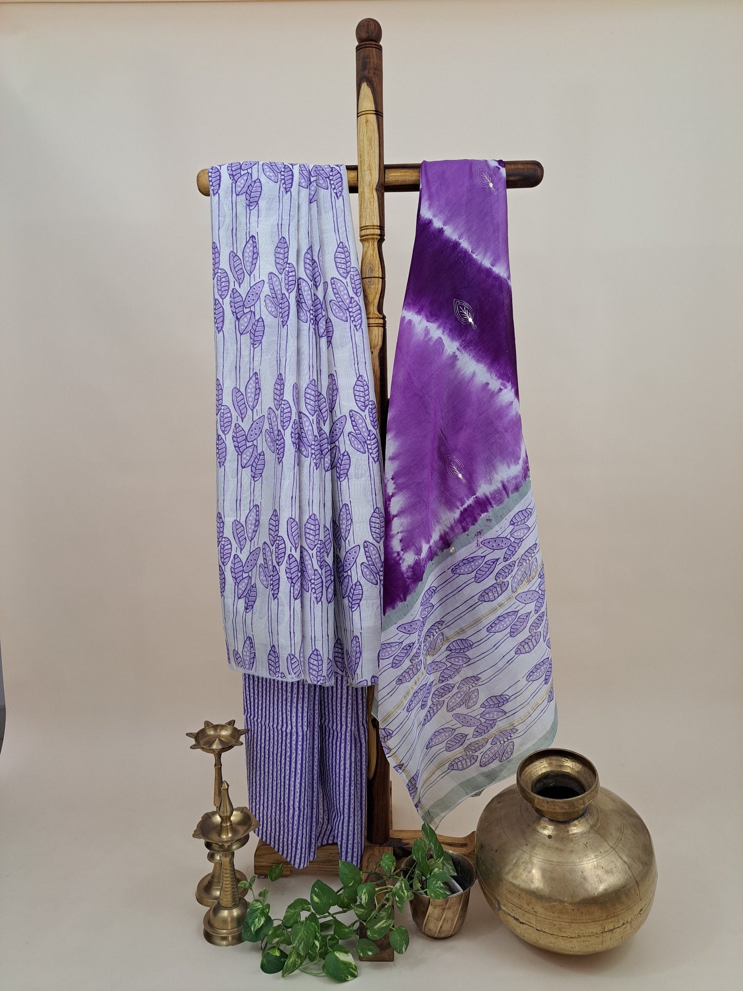 Chanderi with Chanderi Dupatta with Taar Embroidery