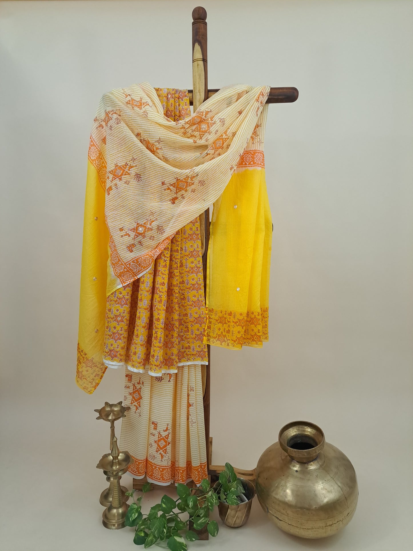 Kota-Doria with Kota-Doria Dupatta Taar Embroidery