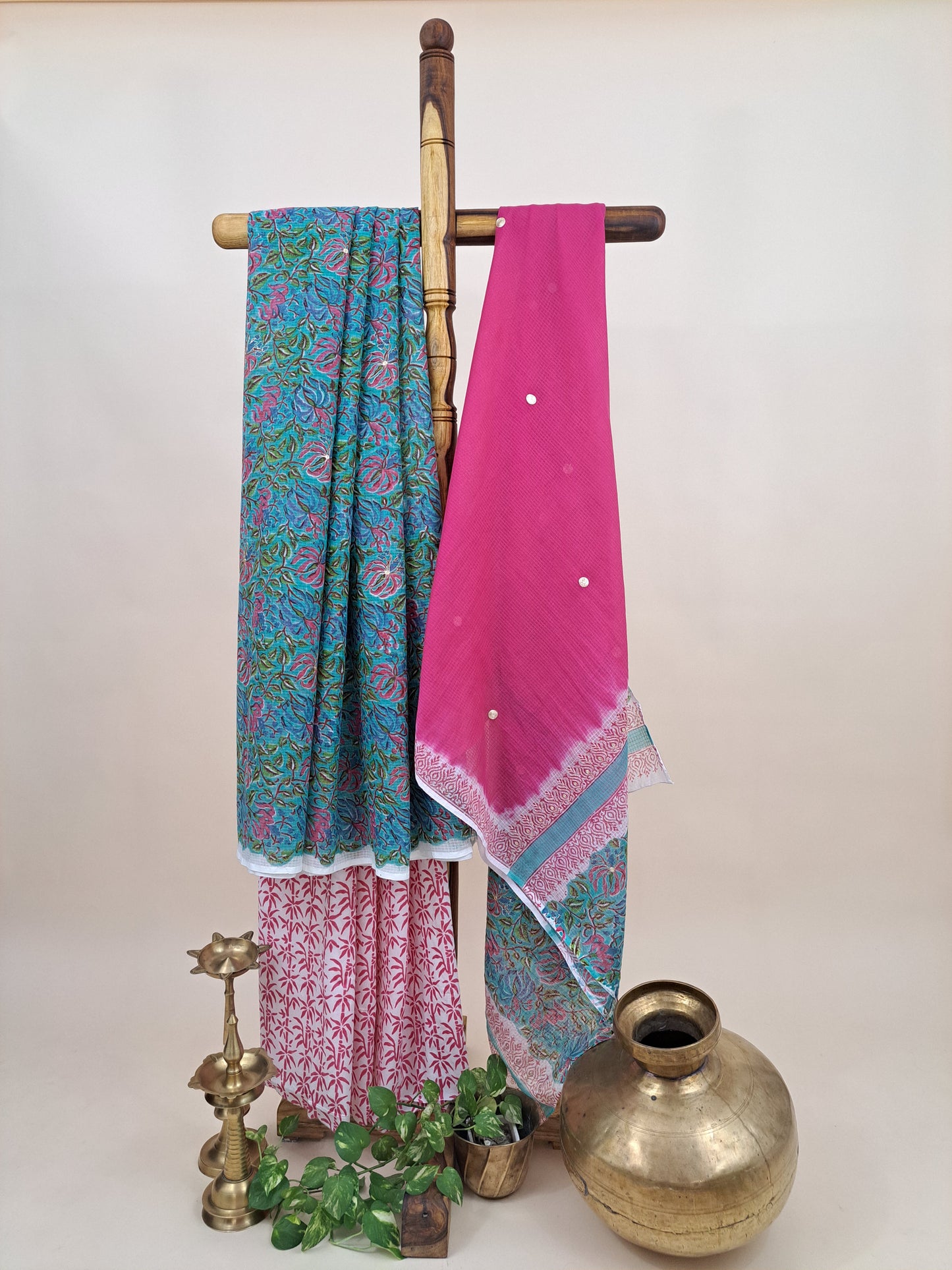 Kota-Doria with Kota-Doria Dupatta Taar Embroidery