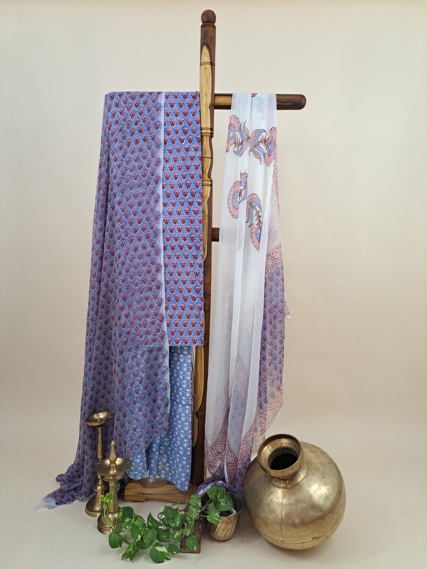 4 Piece Semi-Chiffon