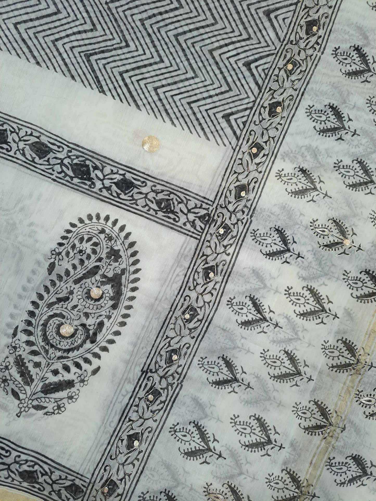 Chanderi with Chanderi Dupatta with Taar Embroidery