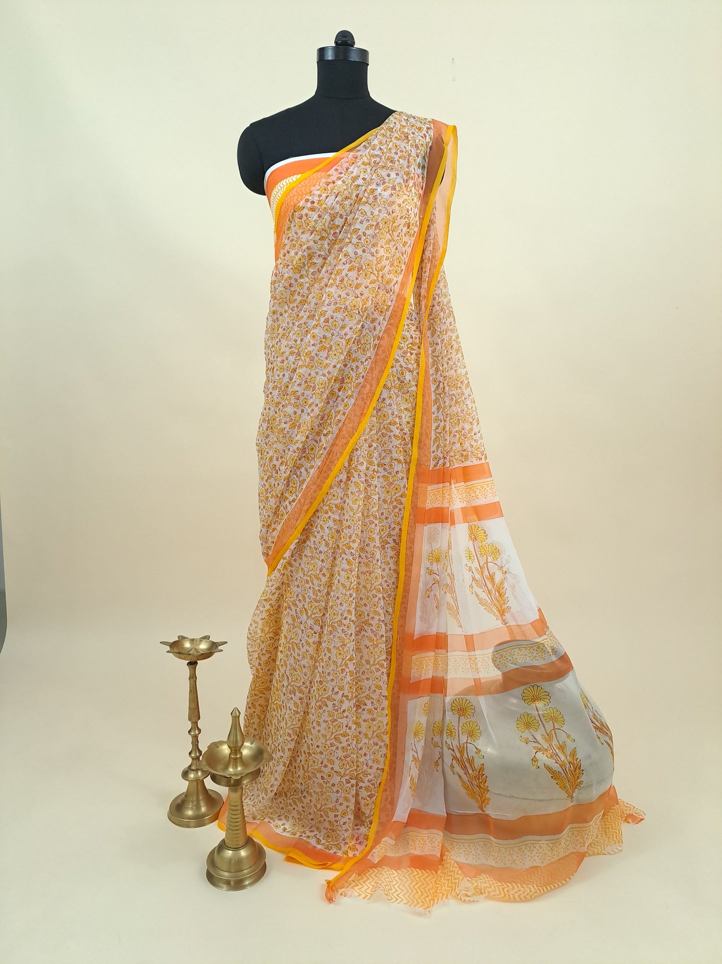 Semi-chiffon sari