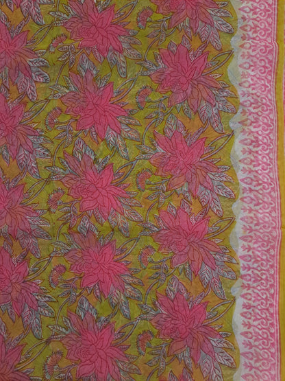 Semi-chiffon sari